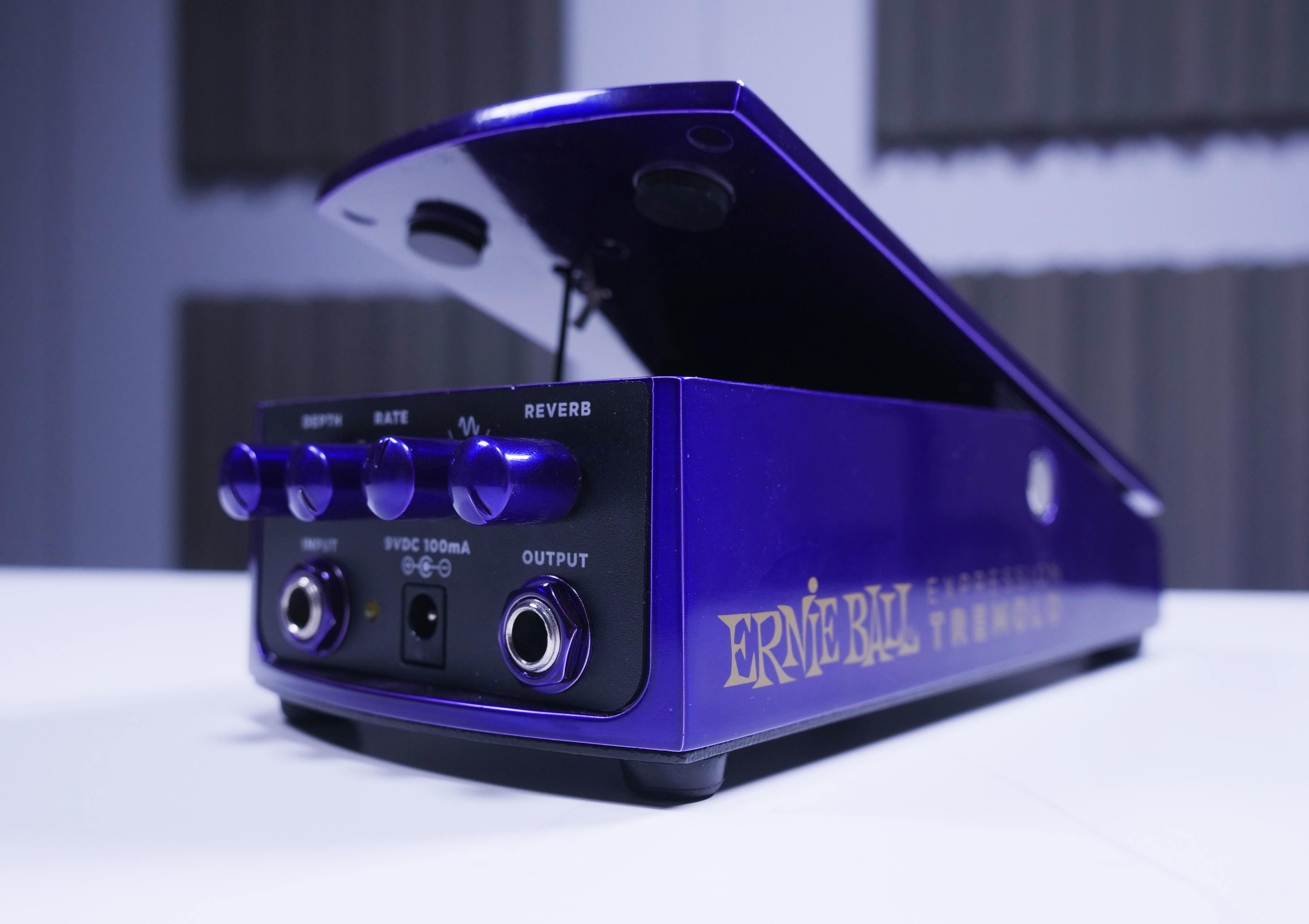 Review de Ernie Ball Expression Tremolo